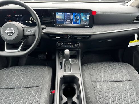 New 2026 Nissan Kicks SV AWD/4WD image 4