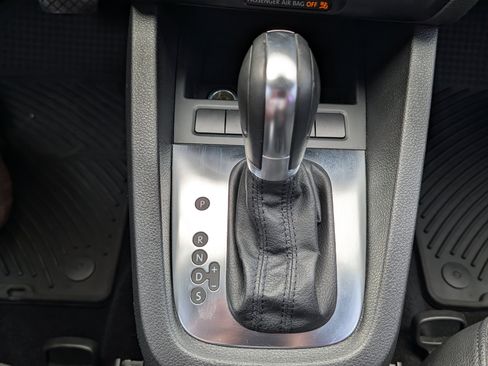 Used 2012 Volkswagen Jetta SE FWD image 14