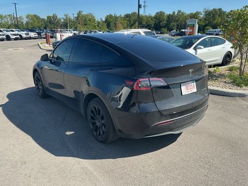 Used 2023 Tesla Model Y Long Range AWD/4WD image 4