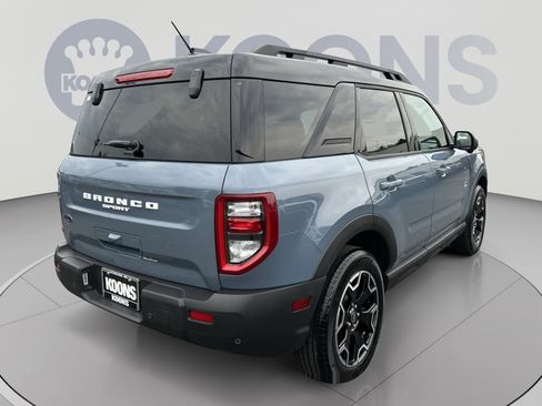 Certified 2025 Ford Bronco Sport Outer Banks w/ Outer Banks Tech Package+ AWD/4WD image 16