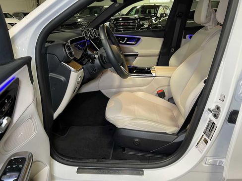 Certified 2025 Mercedes-Benz GLC 300 4MATIC image 24