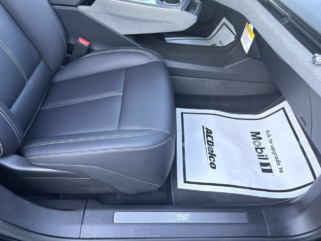 Certified 2025 Cadillac Optiq Luxury 1 AWD/4WD image 20