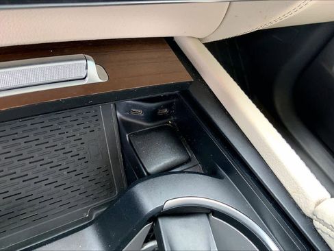 Used 2020 Mercedes-Benz GLE 580 GLE 580 image 32