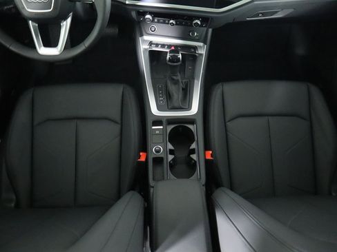 New 2025 Audi Q3 2.0T Premium image 17