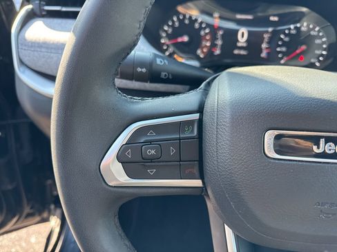 Used 2024 Jeep Compass Latitude w/ Altitude Special Edition image 14