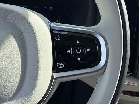 New 2026 Volvo XC60 T8 Ultra w/ Protection Package Premier image 28