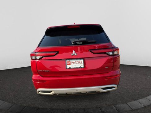 Used 2024 Mitsubishi Outlander SE FWD image 5