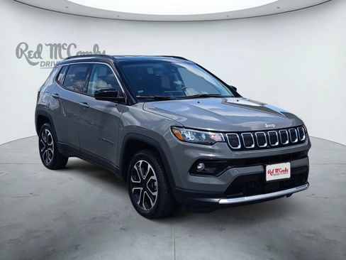 Used 2022 Jeep Compass Limited AWD/4WD image 7