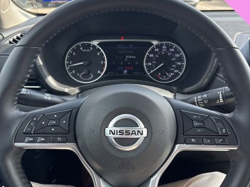 Used 2020 Nissan Sentra SV image 7