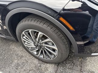 Used 2025 Lincoln Corsair Reserve video 2