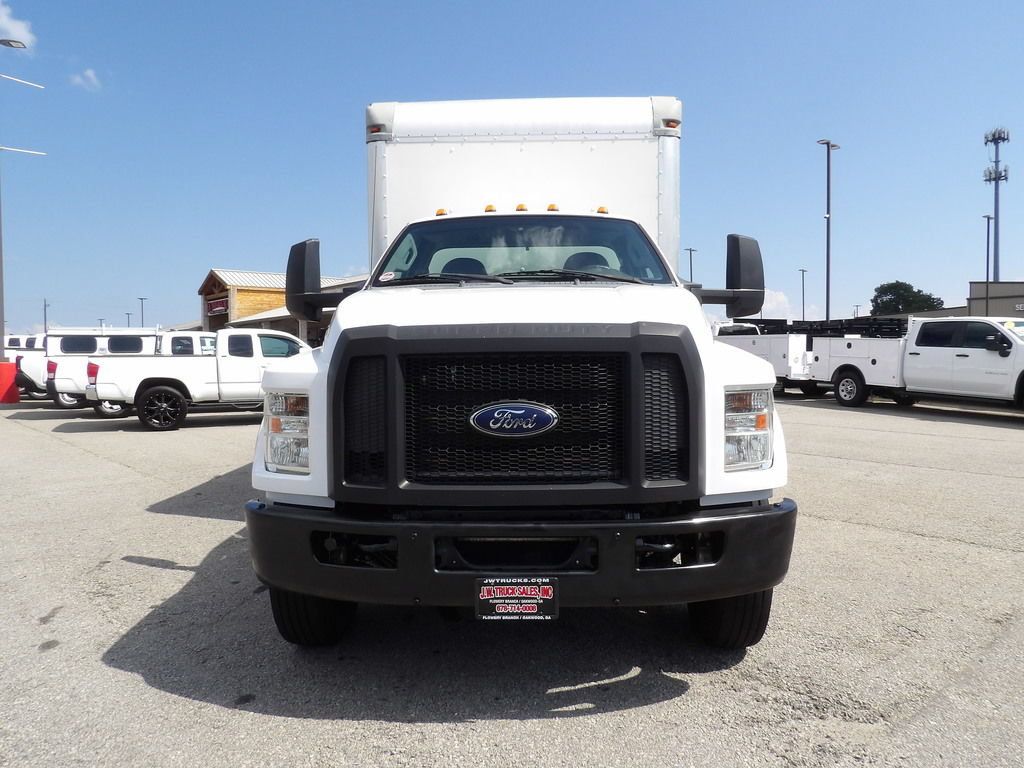 Used 2017 Ford F650 2WD Regular Cab Super Duty image 10
