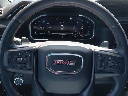 Used 2022 GMC Sierra 1500 AT4 w/ AT4 Premium Package AWD/4WD image 37