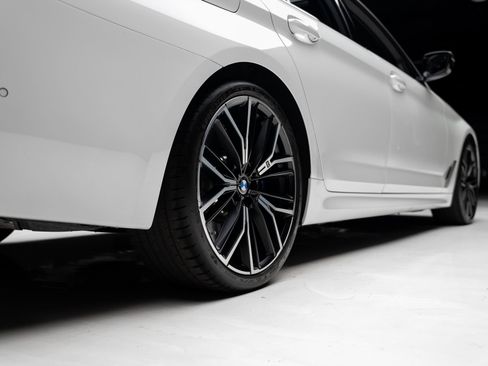 Used 2023 BMW M550i xDrive AWD/4WD image 79