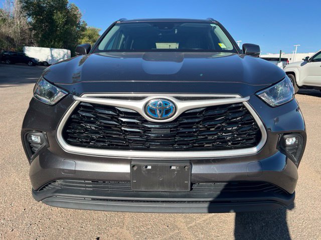 Used 2021 Toyota Highlander XLE AWD/4WD image 8
