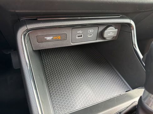 Certified 2024 Honda CR-V EX image 33