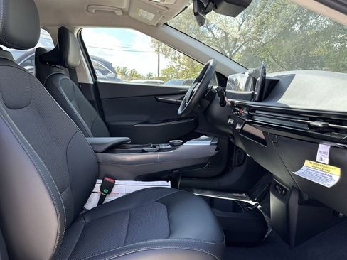 New 2025 Kia EV6 Light w/ Light LR Technology Package image 25