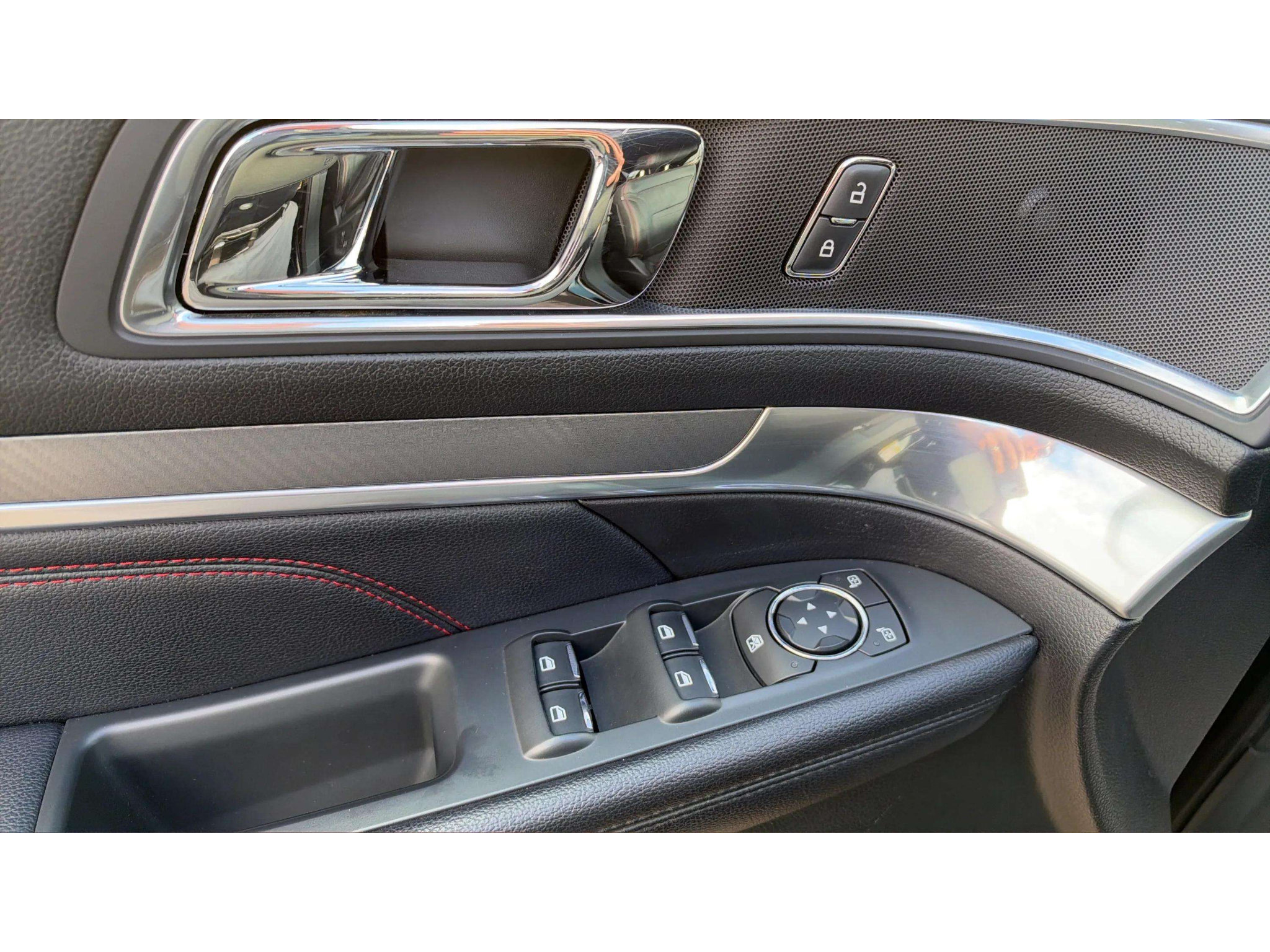 Used 2017 Ford Explorer Sport AWD/4WD image 21