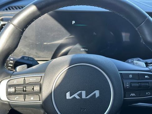 Used 2023 Kia Sportage EX w/ EX Premium Package image 28