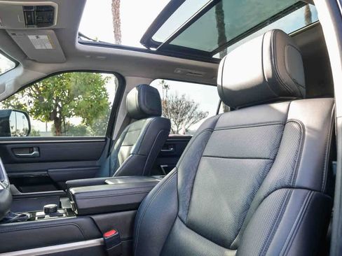 Used 2023 Toyota Sequoia Limited image 19