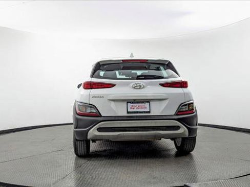 Used 2023 Hyundai Kona SE image 7