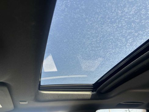 New 2026 GMC Canyon Denali image 18