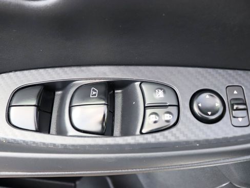 Used 2024 Nissan Sentra S FWD image 39