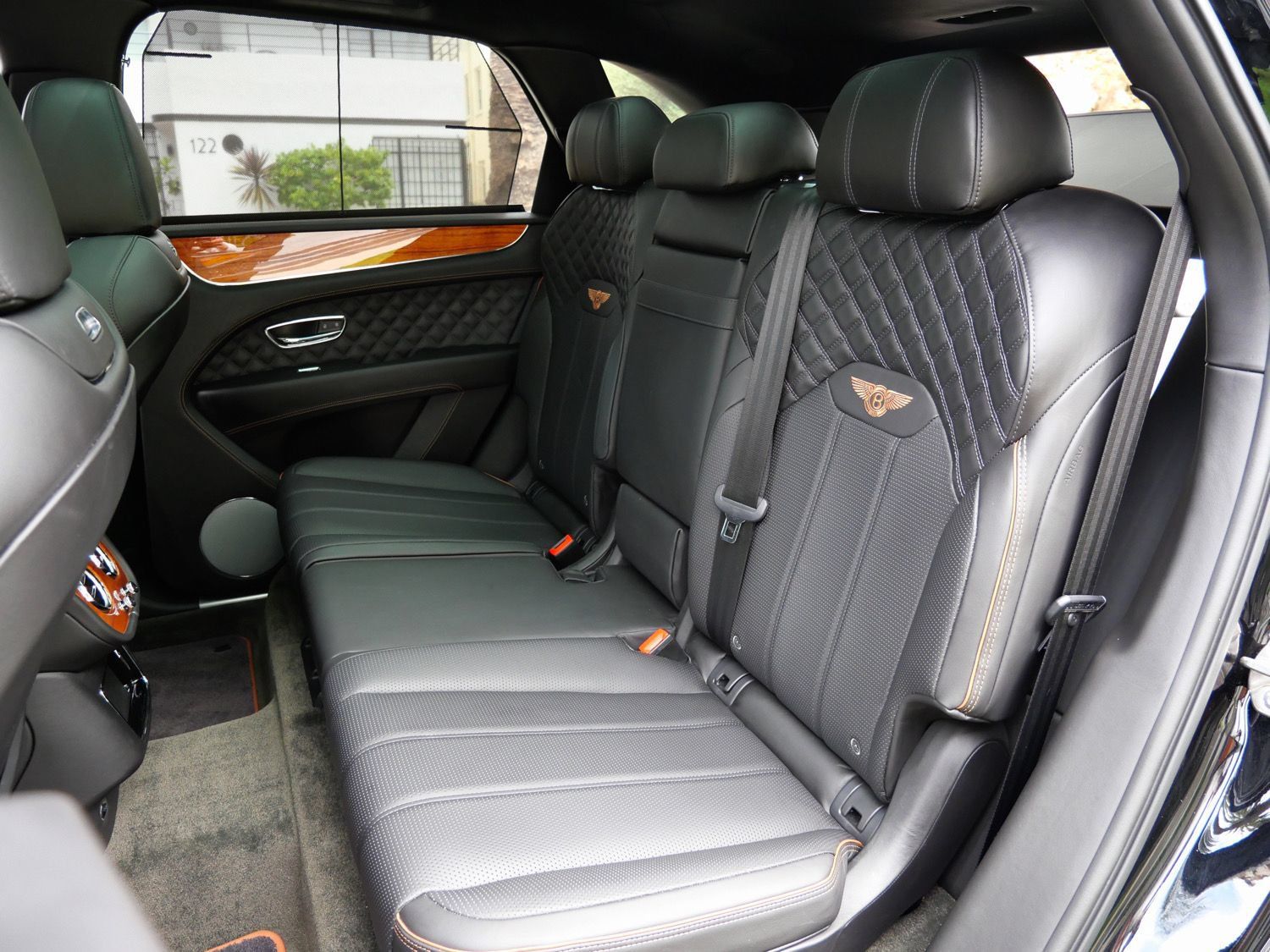 Used 2022 Bentley Bentayga AWD/4WD image 21