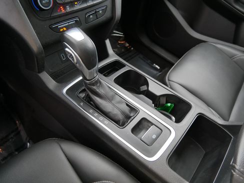 Used 2019 Ford Escape SEL AWD/4WD image 24