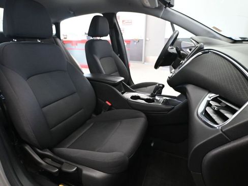 Used 2017 Chevrolet Malibu LT FWD image 45
