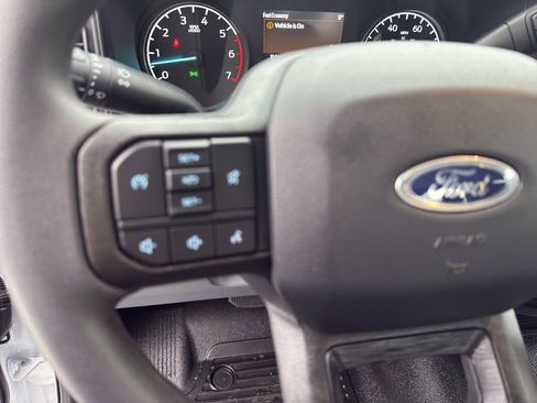 New 2026 Ford F250 XL w/ XL Chrome Package image 17
