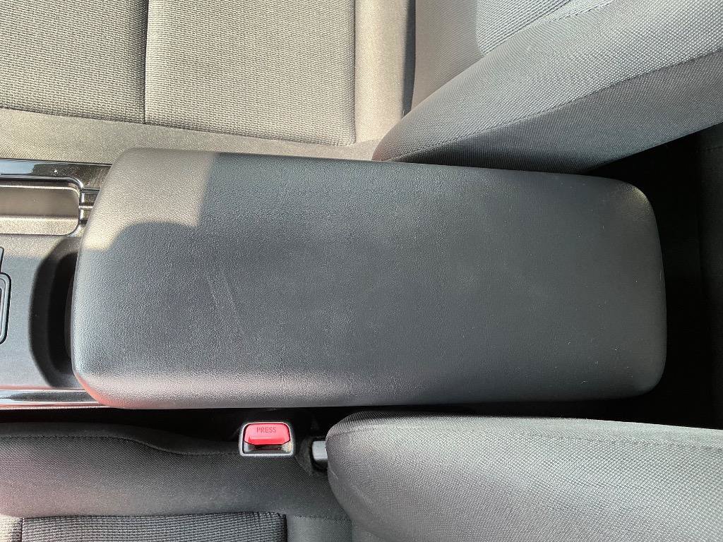 Used 2023 Toyota Prius LE FWD image 19