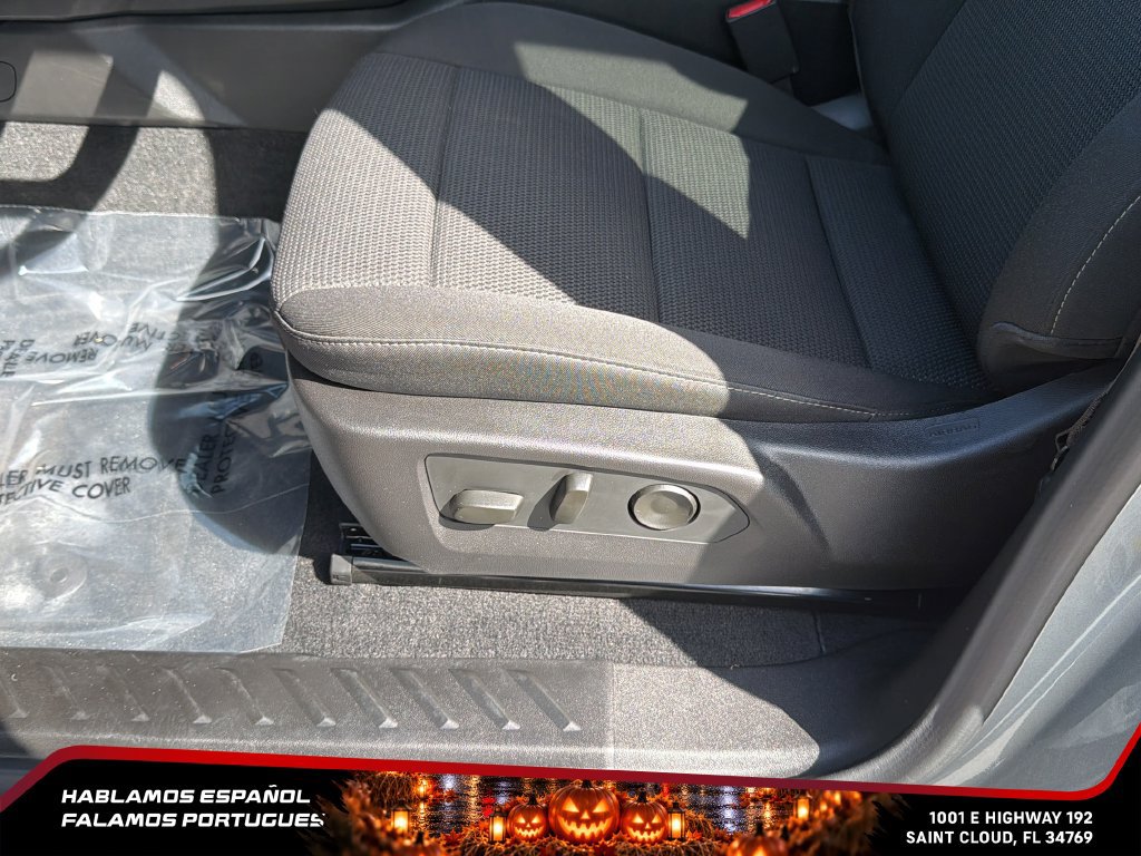 Used 2026 Chevrolet Colorado LT RWD image 14