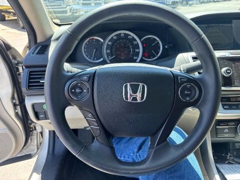 Used 2015 Honda Accord EX-L image 16