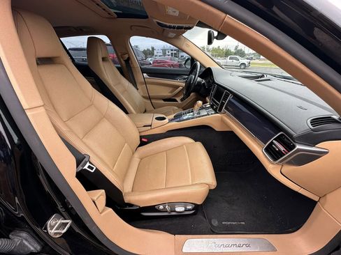 Used 2015 Porsche Panamera image 8