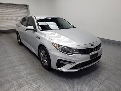 Used 2020 Kia Optima LX FWD image 13