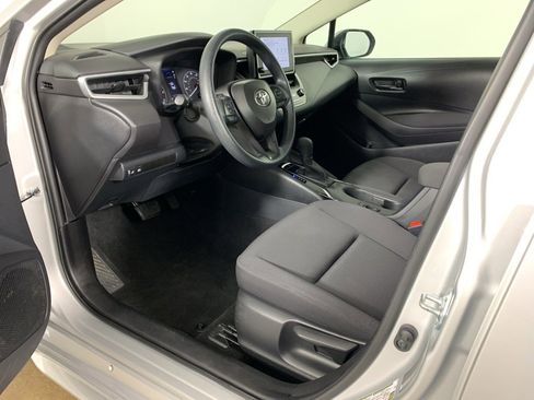 Used 2024 Toyota Corolla LE image 27
