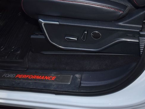 Used 2025 Ford F150 Raptor AWD/4WD image 36