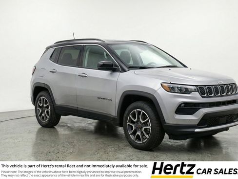 Used 2025 Jeep Compass Trailhawk AWD/4WD image 1