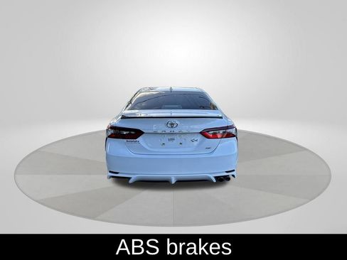 Used 2024 Toyota Camry SE w/ Convenience Package image 6