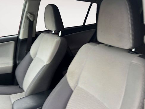 Used 2015 Toyota RAV4 XLE AWD/4WD image 9