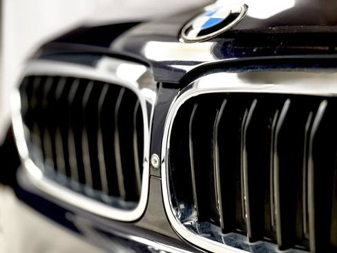 Used 2019 BMW 540i w/ M Sport Package RWD image 44