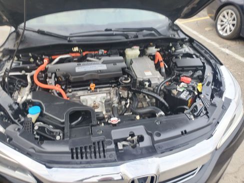 Used 2017 Honda Accord Touring image 43