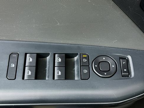 Used 2025 Kia K4 LXS image 15