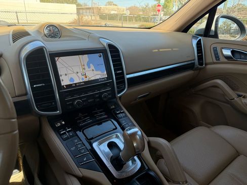 Used 2012 Porsche Cayenne Sport Utility 4D image 13