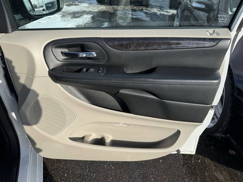 Used 2015 Dodge Grand Caravan SE w/ Quick Order Package 29E SE image 31