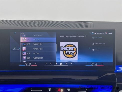 Used 2025 BMW i5 xDrive40 w/ Premium Package image 15