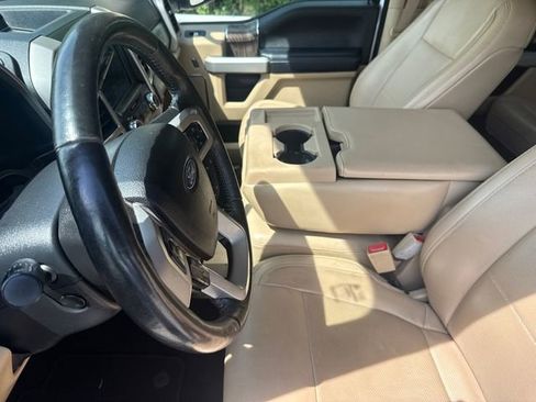 Used 2019 Ford F250 Lariat w/ Lariat Ultimate Package AWD/4WD image 19