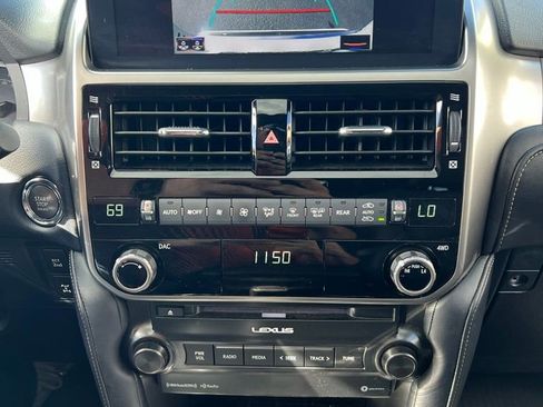 Used 2023 Lexus GX 460 Premium w/ Premium Package AWD/4WD image 16