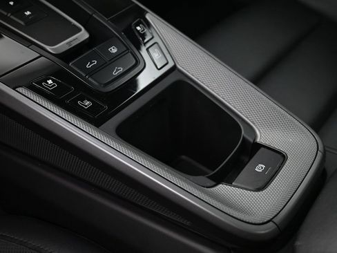 Certified 2021 Porsche 911 Carrera image 24