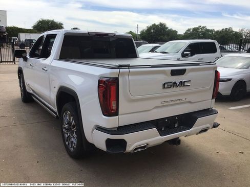 Used 2025 GMC Sierra 1500 Denali Ultimate image 4